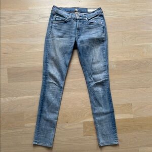 rag & bone Blue Skinny Jeans with Tapered Leg and Mid-Rise Fit